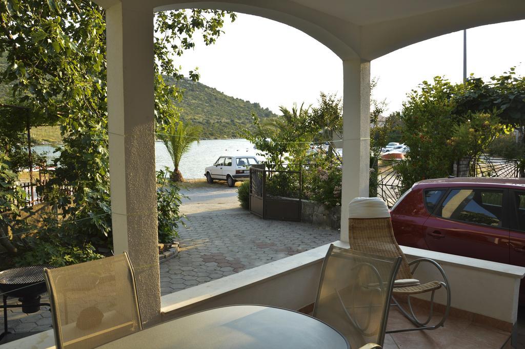 Holiday House Maja Podglavica ภายนอก รูปภาพ